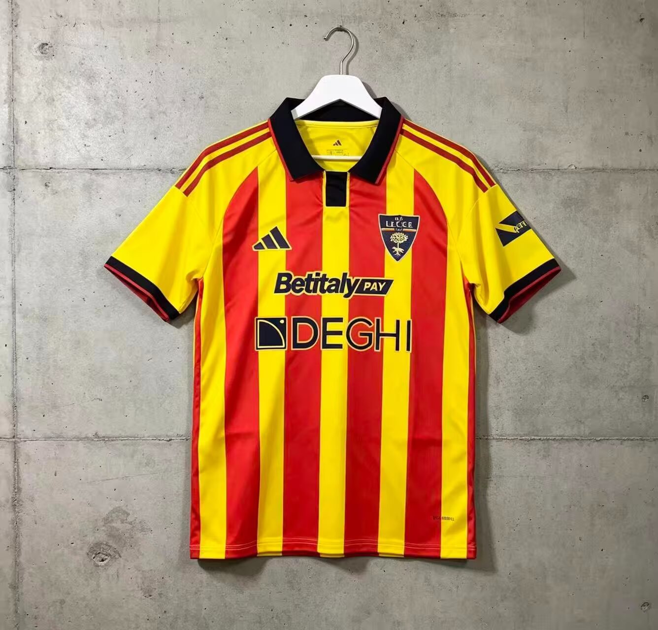 AAA Quality Lecce 26/27 Home Soccer Jersey